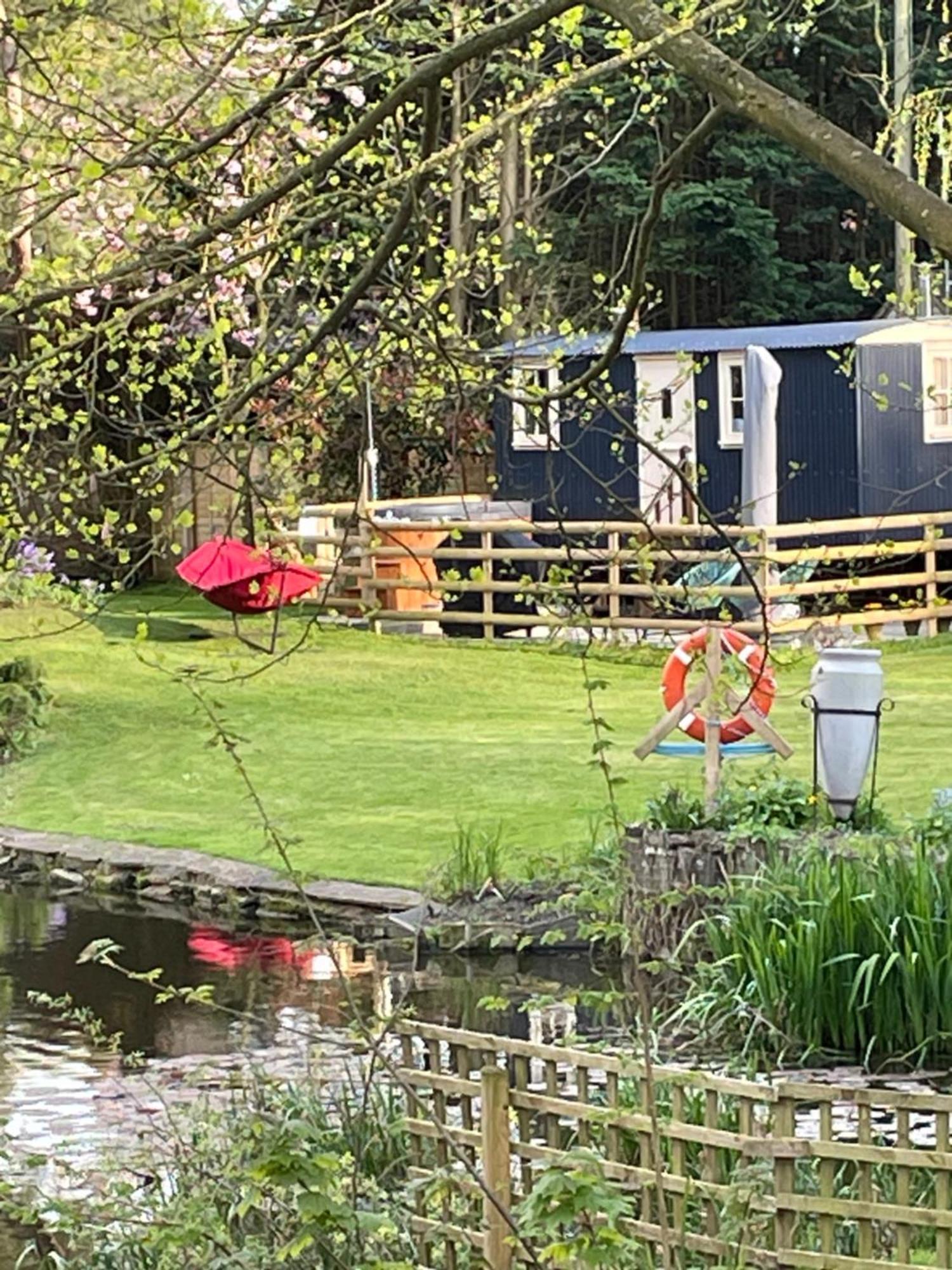 Monkspool B&B Church End Eksteriør billede